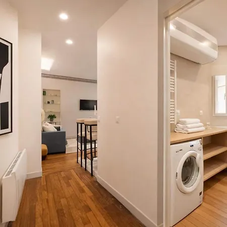 Fabulous Near Pantheon Apartment Paris