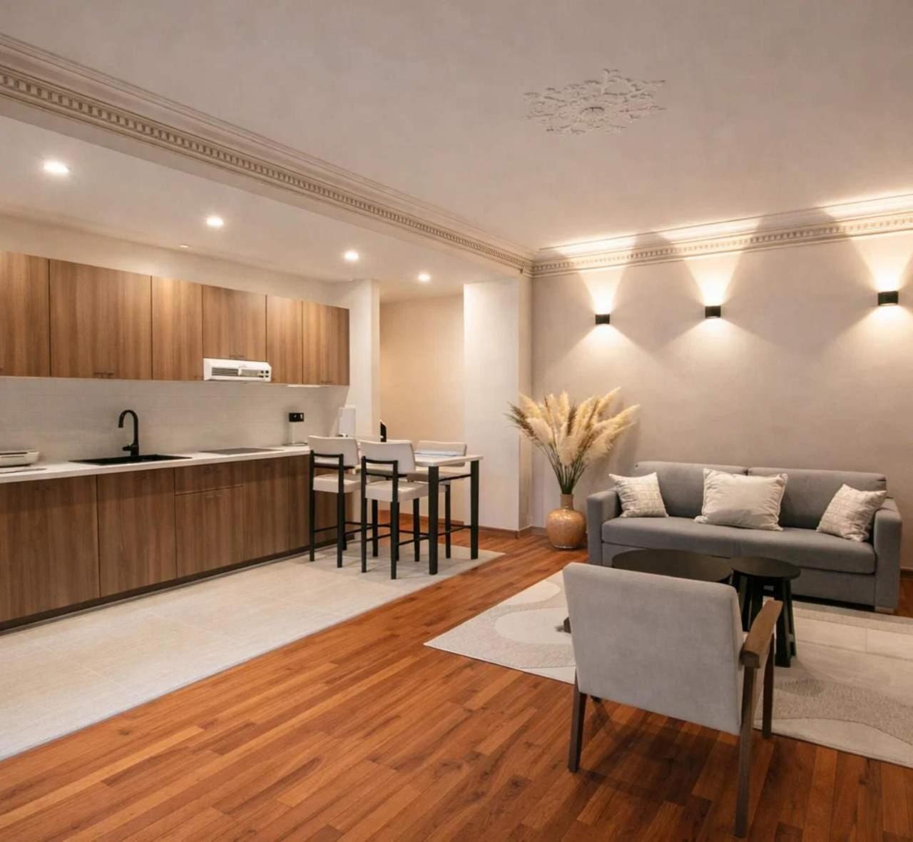 Fabulous Near Pantheon Apartment Paris
